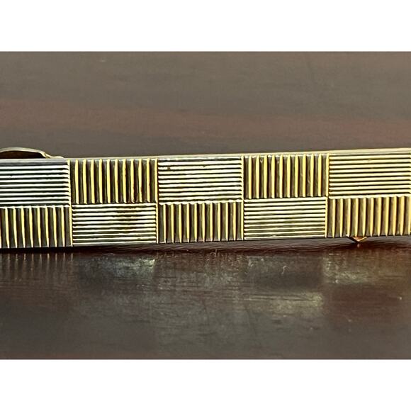 VTG Anson Tie Clip Gold Tone Checked Preppy Academia - Picture 3 of 6